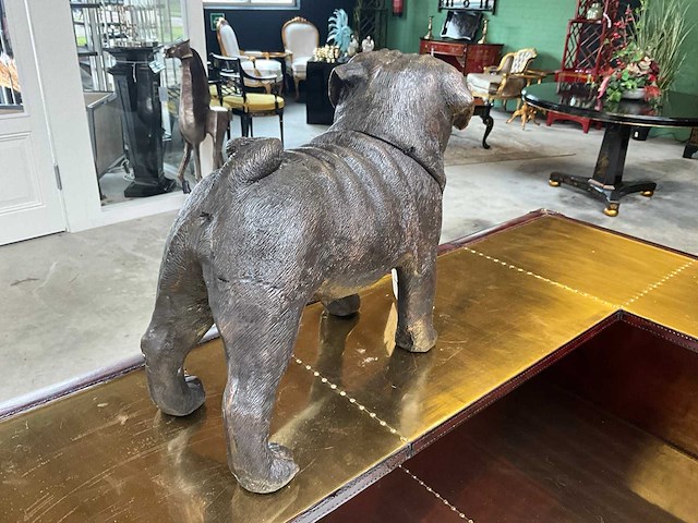 Hond statue - afbeelding 2 van  2