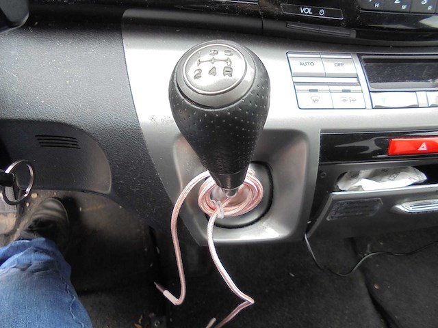 Honda - 2005 - fr-v - 1.7i comfort - 21-pz-dn - afbeelding 12 van  12