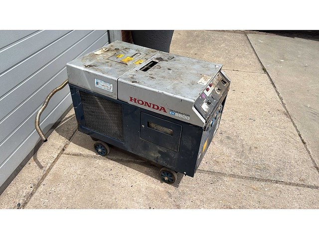Honda - 2006 - ex5500 - benzine aggregaat - afbeelding 2 van  4
