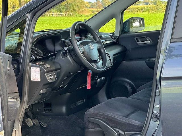 Honda - 2006 - fr-v - 2.0i comfort - 51-sp-lg - personenauto - afbeelding 13 van  15