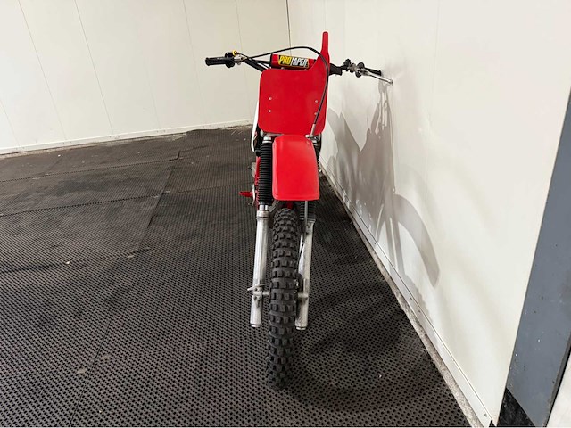 Honda - 250r - crossmotor - motorfiets - 1981 - afbeelding 13 van  15