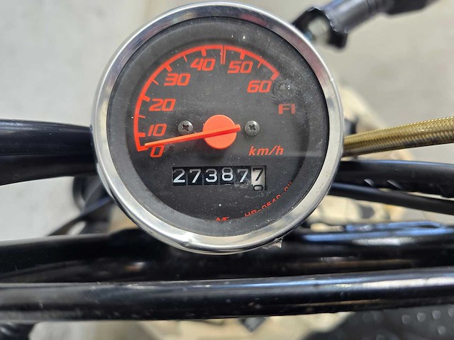 Honda - bromscooter - zoomer nps50 - 4t 45km uitvoering d021xr - afbeelding 8 van  8