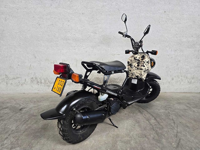 Honda - bromscooter - zoomer nps50 - 4t 45km uitvoering d021xr - afbeelding 7 van  8