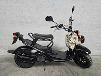 Honda - bromscooter - zoomer nps50 - 4t 45km uitvoering d021xr - afbeelding 2 van  8