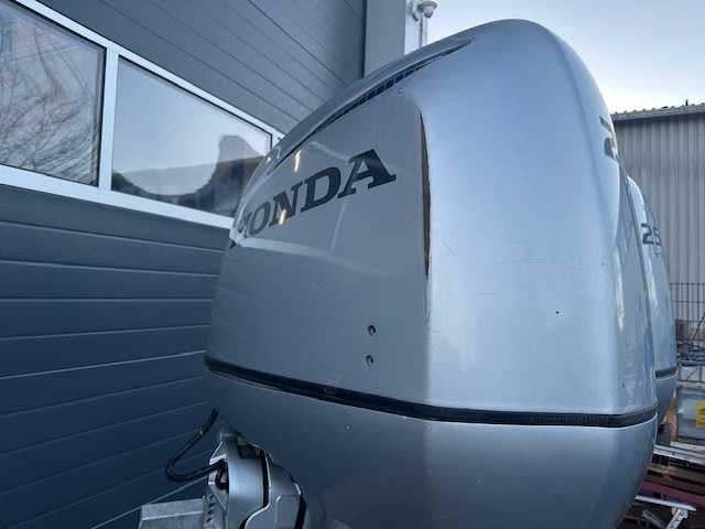 Honda - buitenboordmotor (2x) - afbeelding 8 van  20