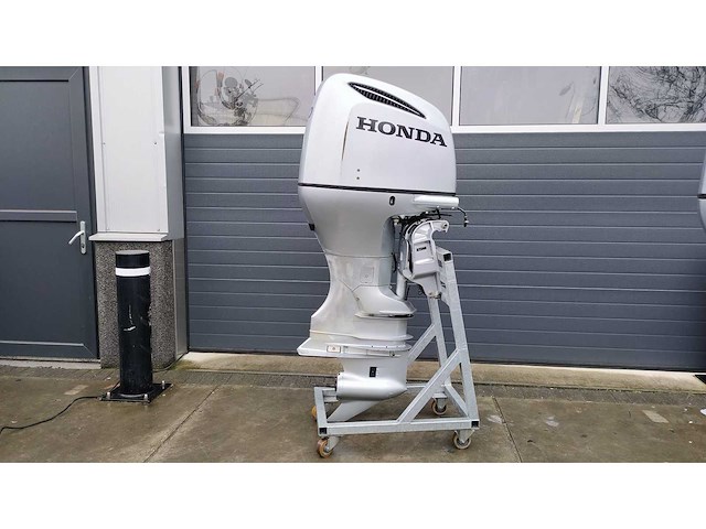 Honda - buitenboordmotor (2x) - afbeelding 19 van  20