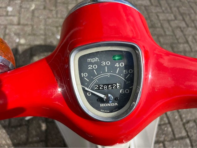 Honda - c 50 - brommer -1977 - afbeelding 7 van  23