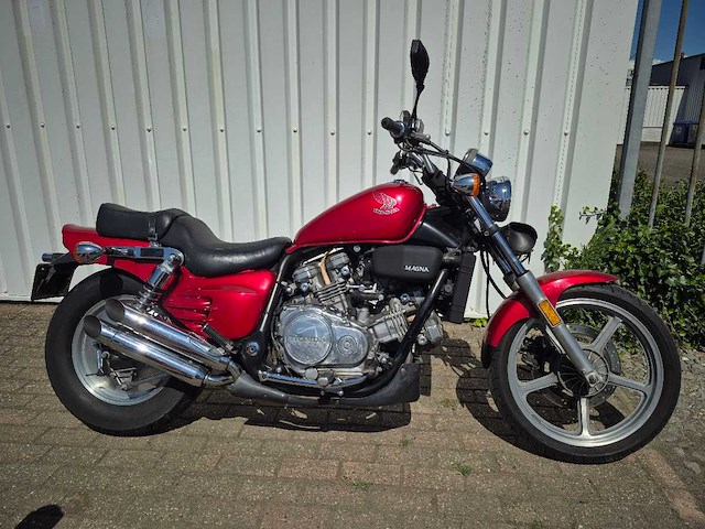 Honda - chopper - vf 700c magna - motorfiets - afbeelding 3 van  8
