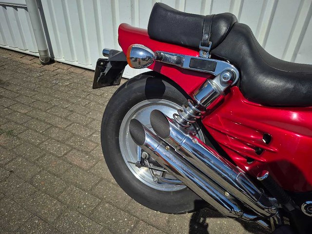 Honda - chopper - vf 700c magna - motorfiets - afbeelding 6 van  8