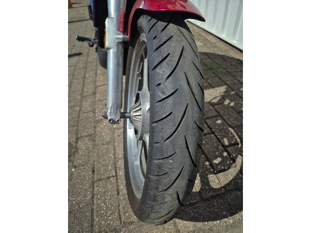 Honda - chopper - vf 700c magna - motorfiets - afbeelding 7 van  8