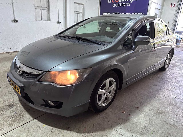 Honda - civic - 1.3 hybrid automaat- 63-jvt-4- 2009 - afbeelding 1 van  19