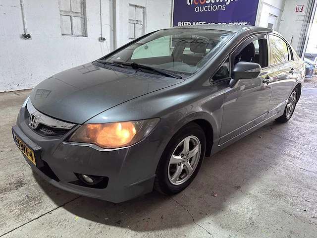 Honda - civic - 1.3 hybrid automaat- 63-jvt-4- 2009 - afbeelding 1 van  19