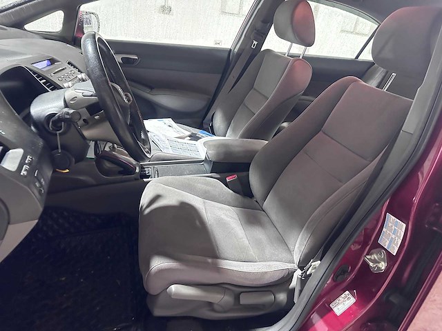 Honda - civic - 1.3 hybrid automaat- 84-gpj-5 - afbeelding 8 van  23