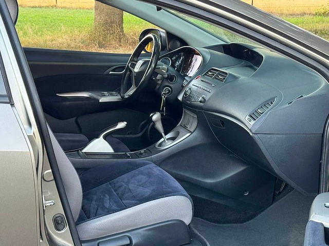 Honda - civic - 2.2 ctdi type s - 2009 - 78-kkr-5 - personenauto - afbeelding 4 van  21
