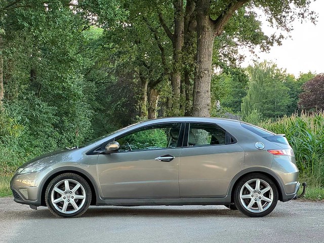Honda - civic - 2.2 ctdi type s - 2009 - 78-kkr-5 - personenauto - afbeelding 18 van  21