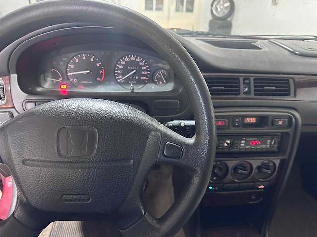 Honda - civic aerodeck - 1.5i vtec-e - zh-dh-99 - afbeelding 17 van  17