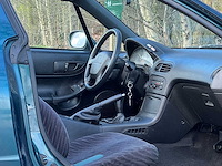 Honda - crx - 1997 - personenauto - afbeelding 8 van  18