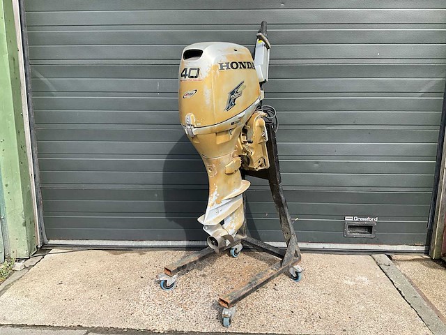 Honda - efi bf40 - 40 pk - 4-takt - buitenboordmotor - afbeelding 15 van  21