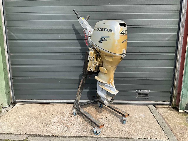 Honda - efi bf40 - 40 pk - 4-takt - buitenboordmotor - afbeelding 16 van  21