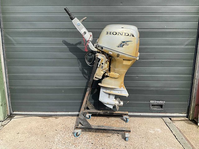 Honda - efi bf40 - 40 pk - 4-takt - buitenboordmotor - afbeelding 17 van  21