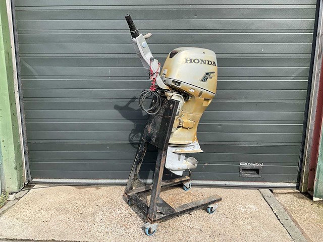 Honda - efi bf40 - 40 pk - 4-takt - buitenboordmotor - afbeelding 18 van  21
