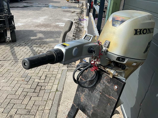 Honda - efi bf40 - 40 pk - 4-takt - buitenboordmotor - afbeelding 21 van  21