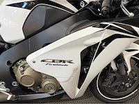 Honda - fireblade - sport - motorfiets - 2008 - afbeelding 2 van  17