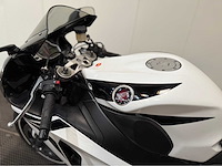 Honda - fireblade - sport - motorfiets - 2008 - afbeelding 5 van  17