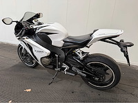 Honda - fireblade - sport - motorfiets - 2008 - afbeelding 10 van  17