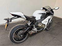 Honda - fireblade - sport - motorfiets - 2008 - afbeelding 13 van  17