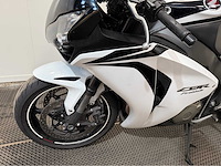 Honda - fireblade - sport - motorfiets - 2008 - afbeelding 16 van  17