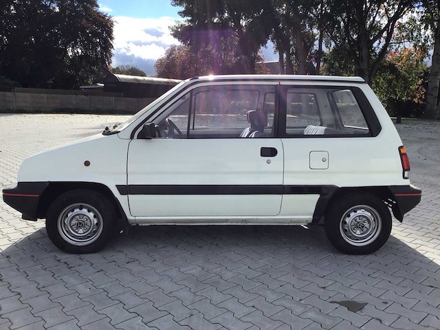 Honda - jazz - personenauto - oldtimer - afbeelding 12 van  29