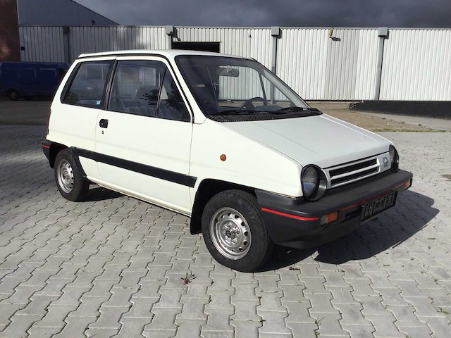Honda - jazz - personenauto - oldtimer - afbeelding 27 van  29