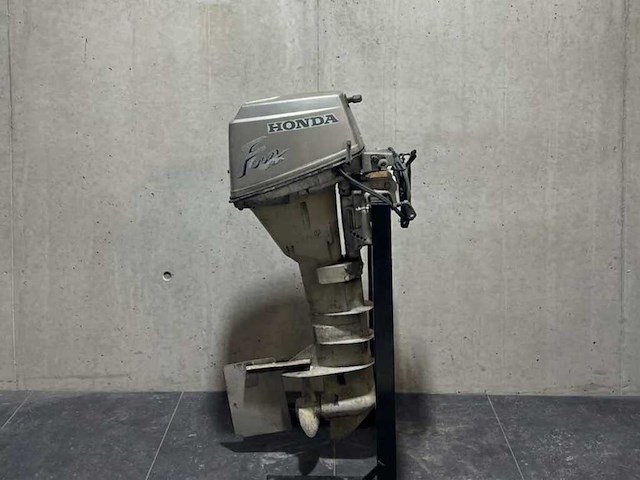 Honda - langstaart - 15 pk - 4-takt - buitenboordmotor - afbeelding 1 van  1