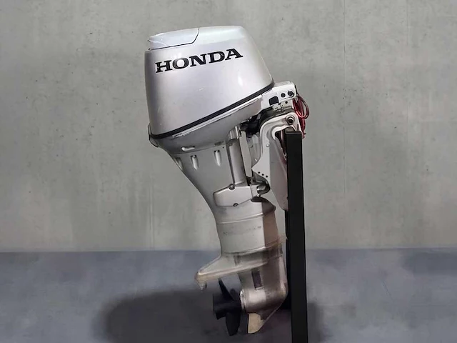 Honda - langstaart - 30 pk bf30 - 4-takt - outboard motor - afbeelding 1 van  1