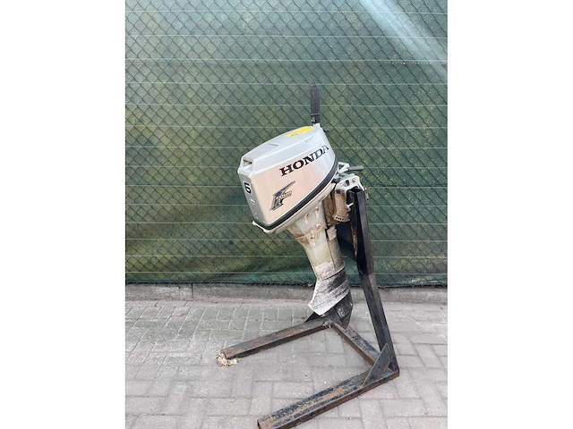 Honda - langstaart - 6.0 pk - 4-takt - buitenboordmotor - afbeelding 2 van  2