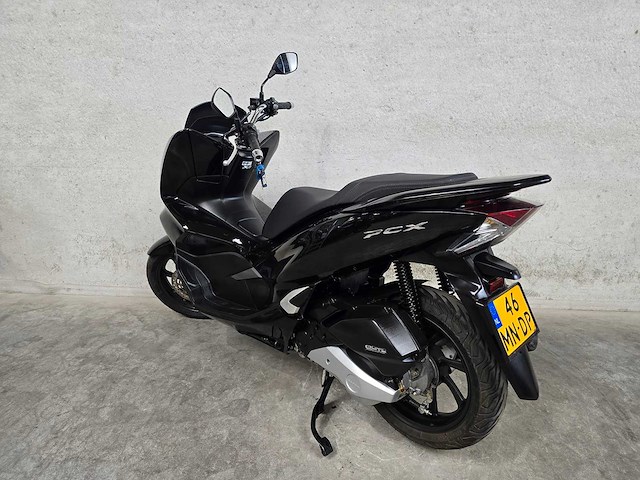 Honda - motorscooter - pcx 125 - 4t 125cc 46mndp - afbeelding 6 van  7