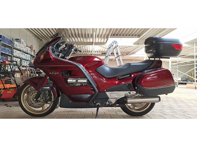 Honda - pan european - st 1100 - - afbeelding 1 van  7