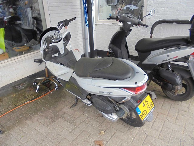 Honda - scooter - pcx 125 - motorscooter - 45-md-sb - afbeelding 1 van  6