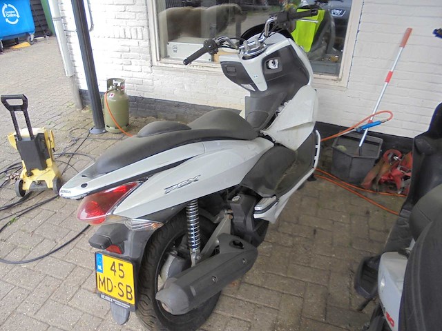 Honda - scooter - pcx 125 - motorscooter - 45-md-sb - afbeelding 2 van  6