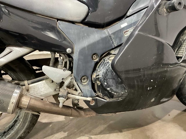 Honda - sport - cbr1100 xx s - motorfiets - afbeelding 4 van  14