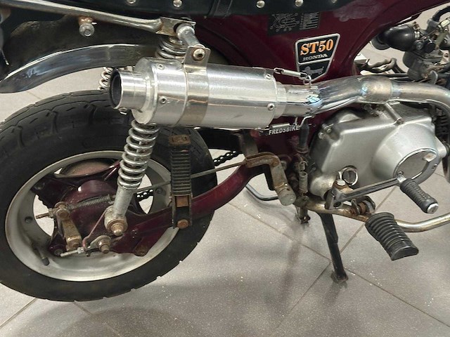 Honda - st50 - brommer - afbeelding 4 van  14