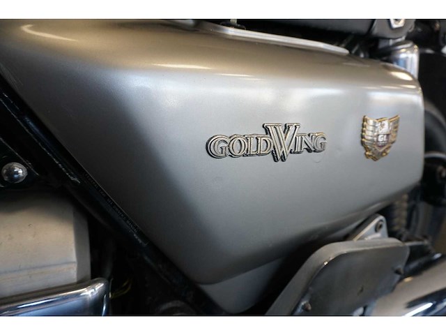 Honda - tour - gl 1200 aspencade - motorcycle - afbeelding 13 van  22