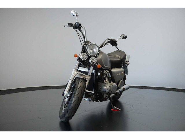 Honda - tour - gl 1200 aspencade - motorcycle - afbeelding 12 van  22