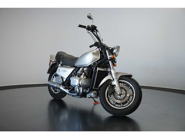 Honda - tour - gl 1200 aspencade - motorcycle - afbeelding 17 van  22