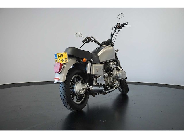 Honda - tour - gl 1200 aspencade - motorcycle - afbeelding 19 van  22