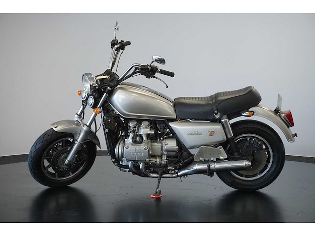 Honda - tour - gl 1200 aspencade - motorcycle - afbeelding 22 van  22