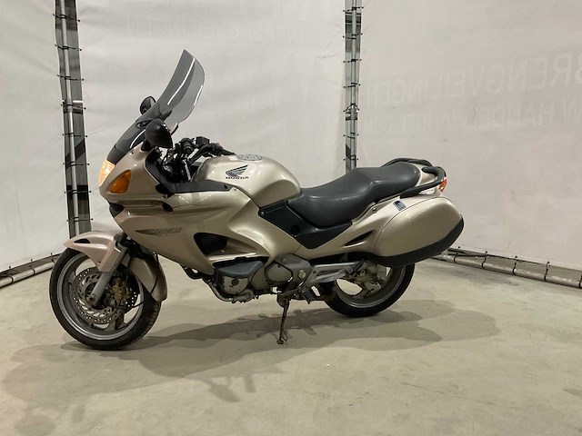 Honda - tour - nt650 deauville - motorfiets - afbeelding 11 van  17