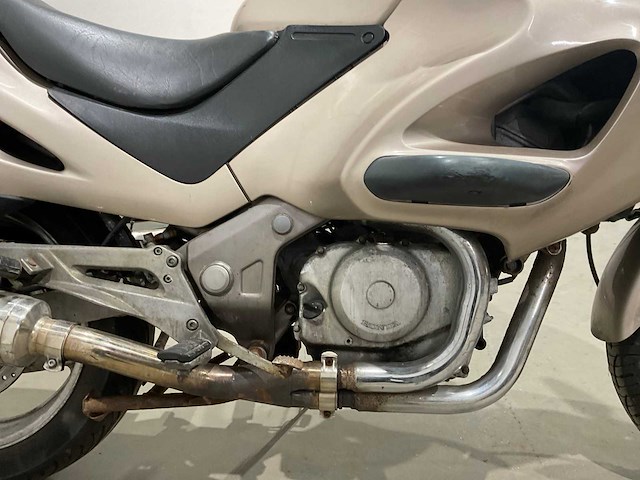 Honda - tour - nt650 deauville - motorfiets - afbeelding 16 van  17