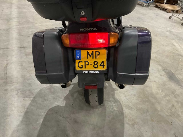 Honda - tour - st 1100 pn. eur. abs - motorfiets - afbeelding 14 van  16